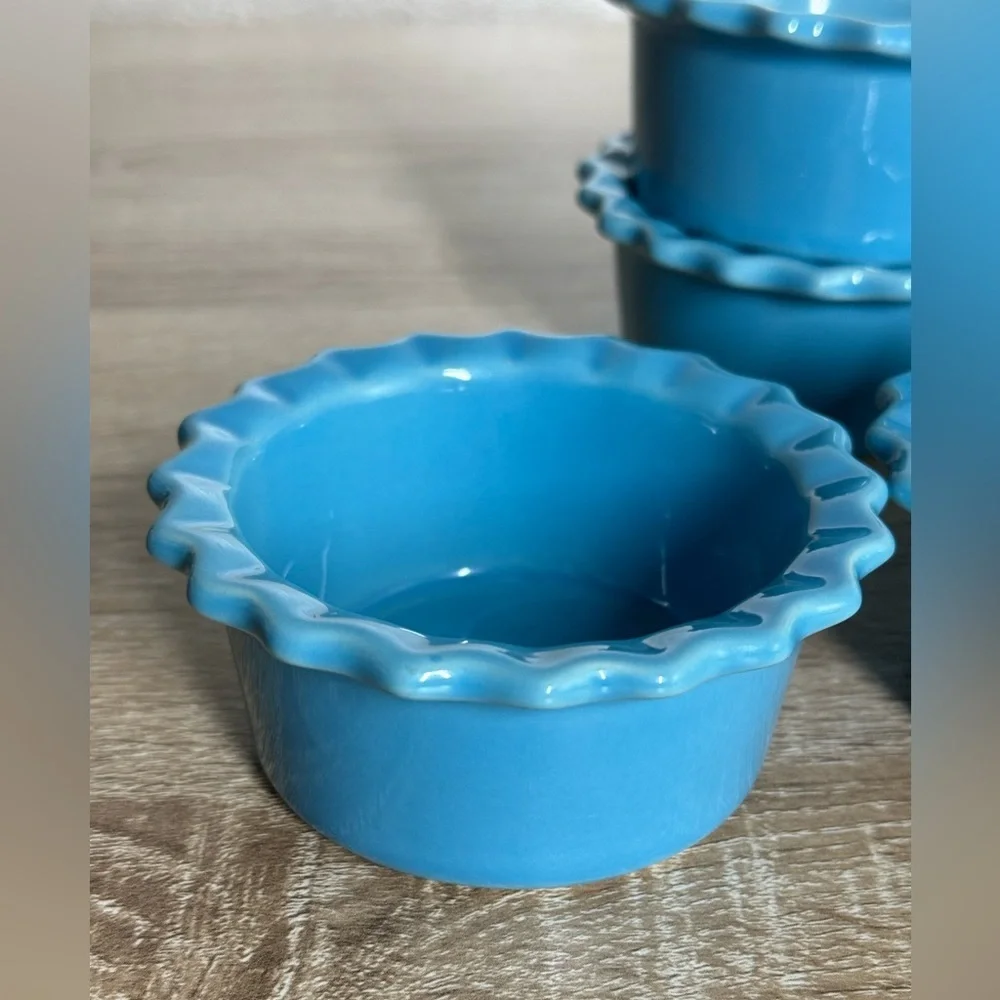 4 Chantal Scalloped Baking Dish Blue Bake Freeze Stonewear 1/2 Cup
